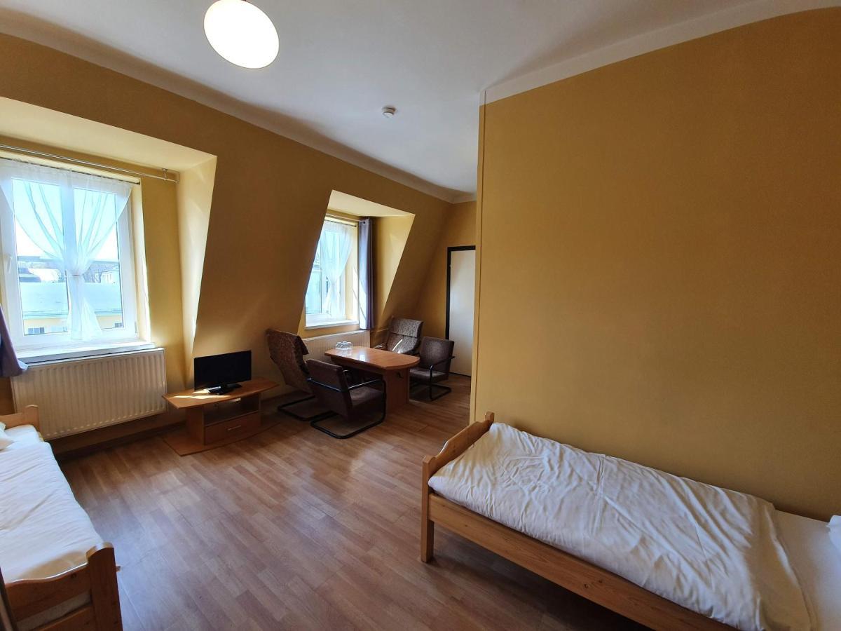 Dom Turysty Pttk W Bielsku - Bialej Hotel Bielsko-Biala Bagian luar foto